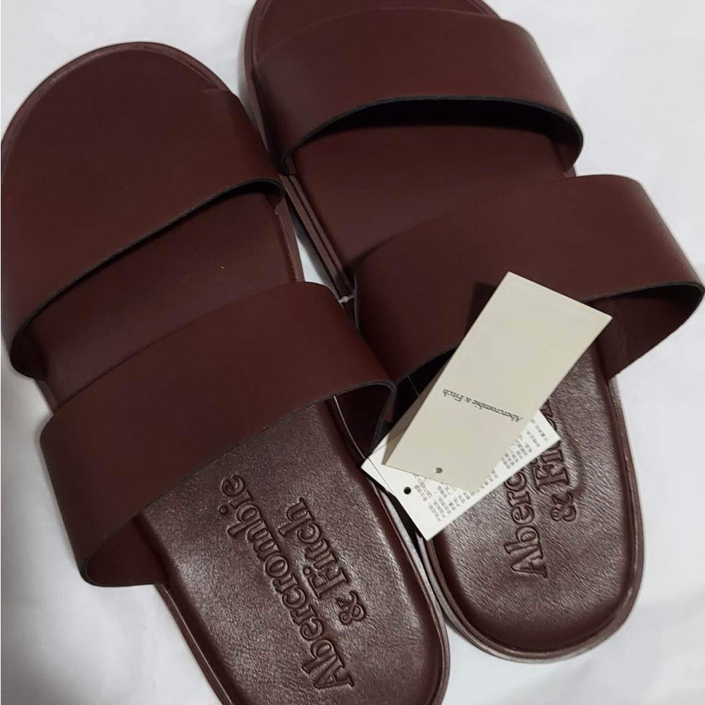 Abercrombie and Fitch Faux Leather Slides size Large NWT - Picture 5 of 10